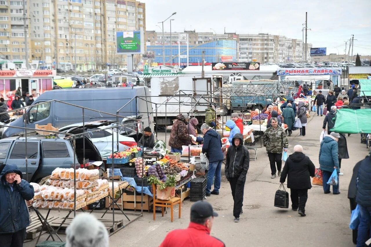 Рынков и территорий россии. Рынок Солнечный Саратов. Центральный рынок Саратов. Северный рынок Саратов. Рынок Юбилейный Саратов.