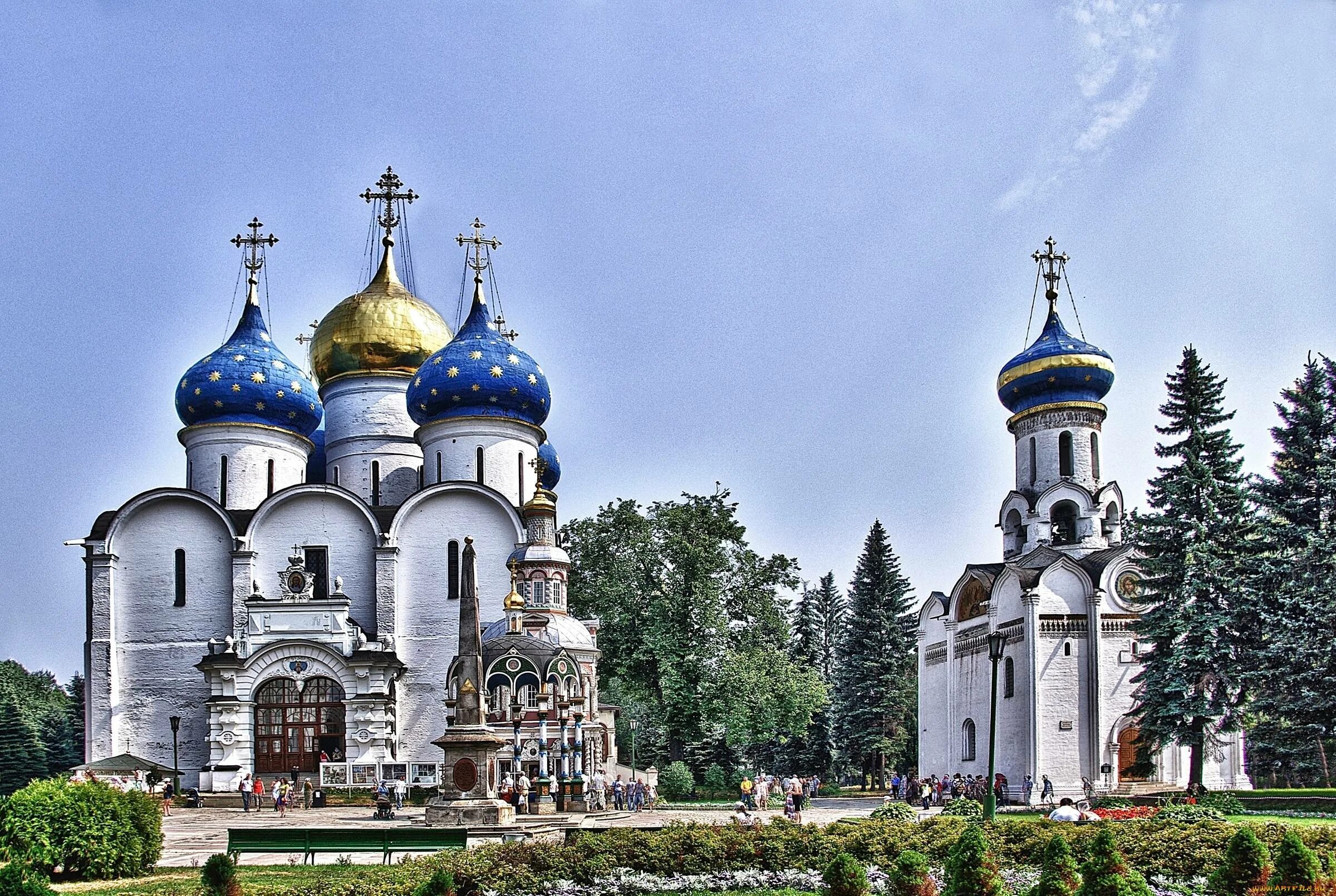 Церковь в посаде