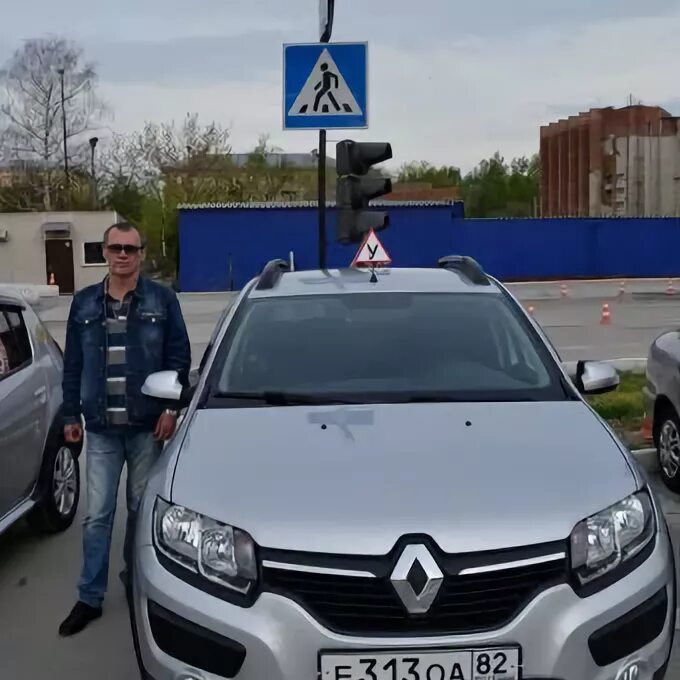 автошкола фаворит белгород. автошкола фаворит новосибирск. директор автошколы фаворит. фаворит инструкторы. автошкола фаворит владивосток.