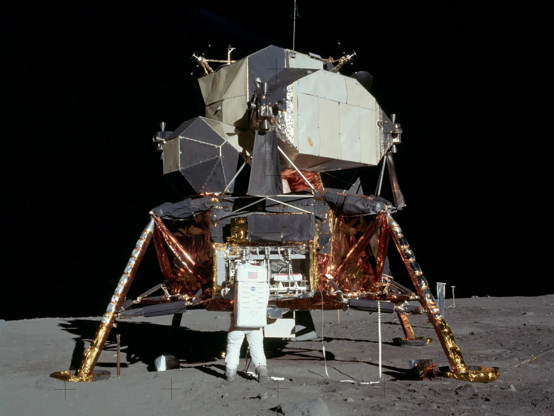 Lunar lander