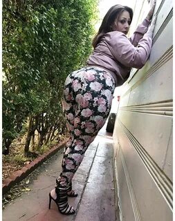 Thick Ass Small BBW in Sexy Leggings and Heels.