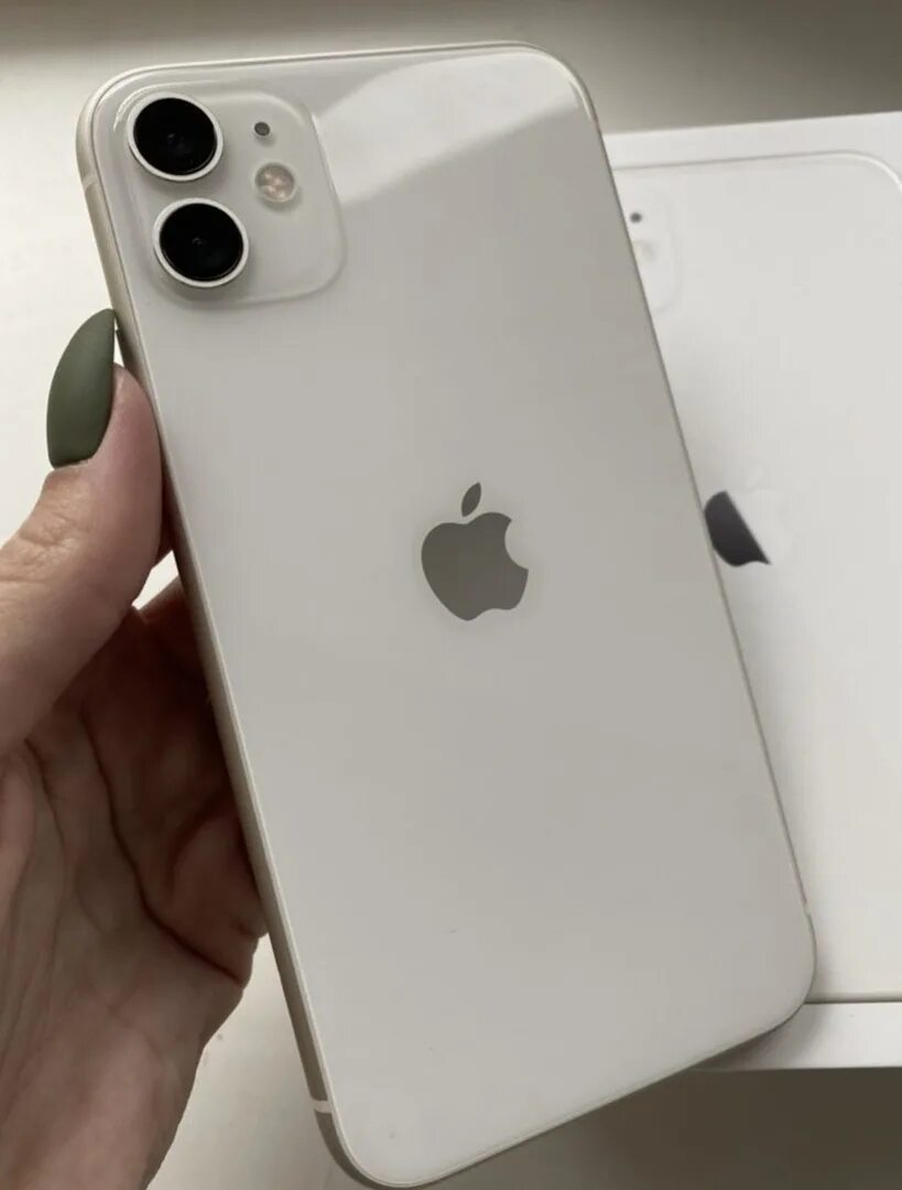 Бэушный айфон 11. Iphone 11 64gb White. Iphone 11 64 ГБ белый. Iphone 11 64gb белый. Айфон 11 128 ГБ белый.