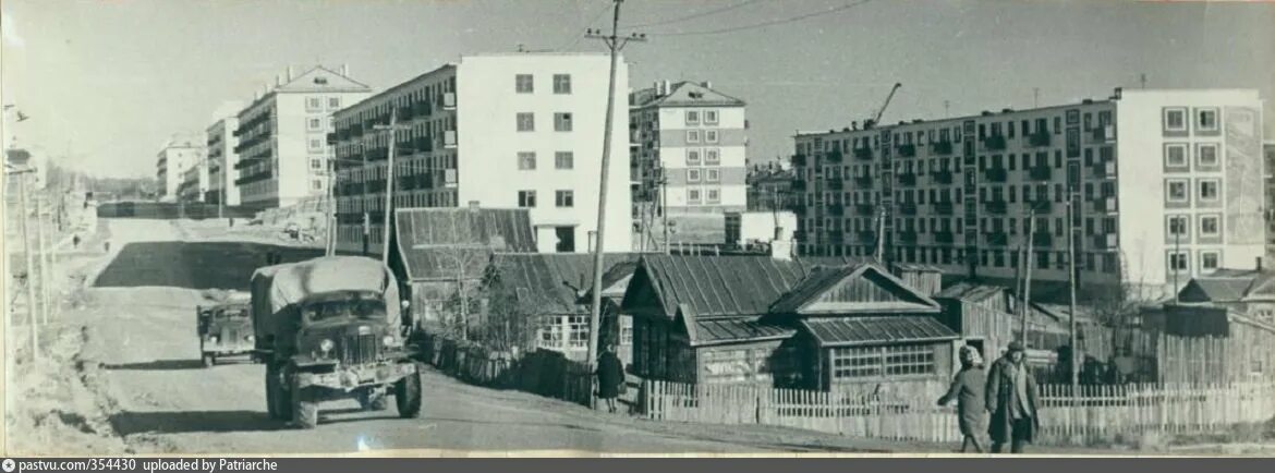 Поселок Оха Сахалин. Сахалинская область, Охинский район, город Оха. Аэропорт Оха Сахалинская область старый. Нефтегорск Сахалинская область.