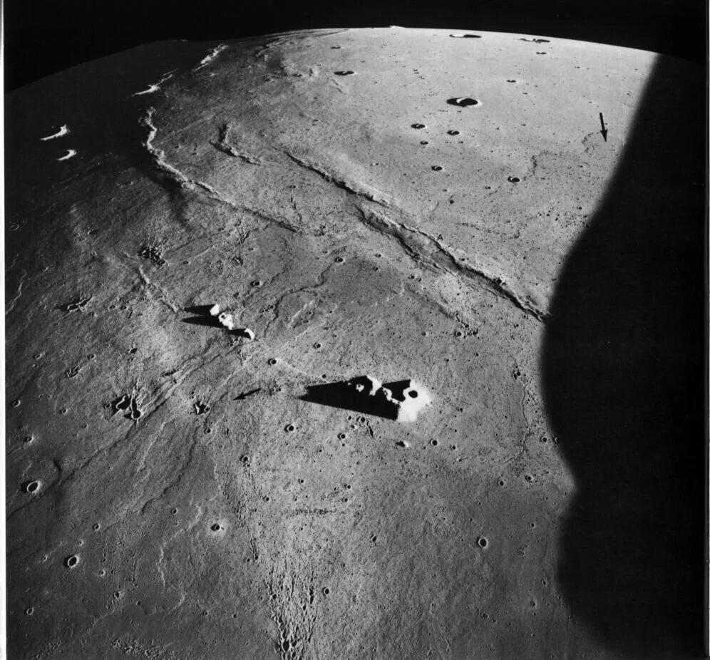 Секретные снимки Луны НАСА. База ИНОПЛАНЕТЯНЕНОВ на Луне. Засекреченные снимки НАСА Луны. Рассекреченные снимки Луны НАСА. Корабль на поверхности луны