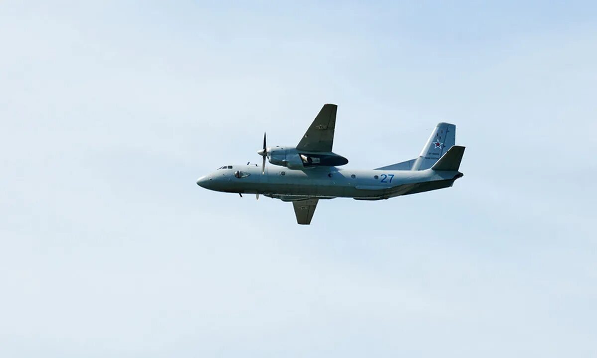 Упал военно транспортный самолет. АН 26 ВКС. АН 26 военный. АН 26 упавший в Воронежской области. АН-26 военно-транспортный самолёт.