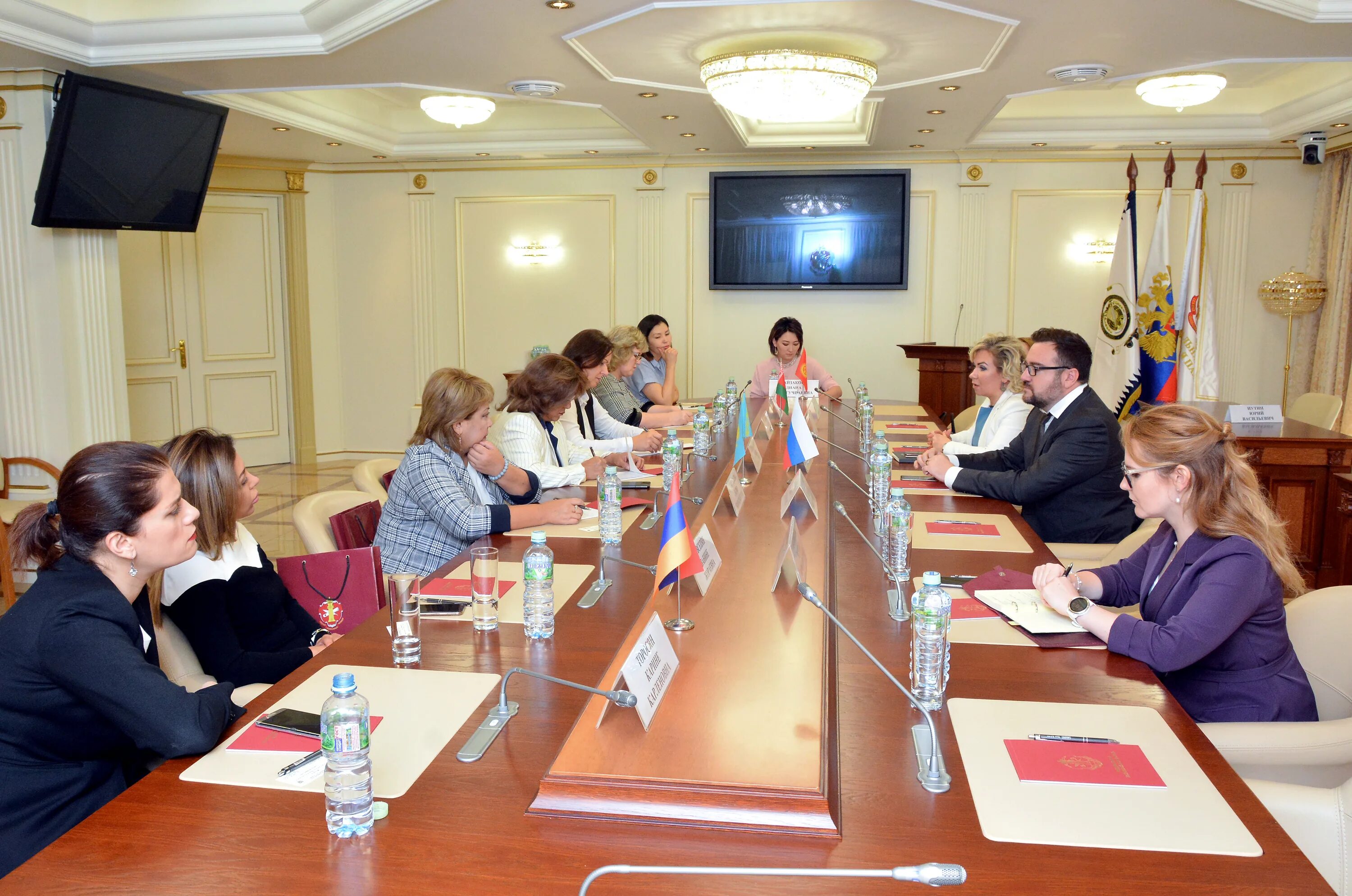 Нотариус бишкек. Нотариальная палата республики крым. Нотариат казахстан. Нотариат казахстана. Нотариат казахстан.