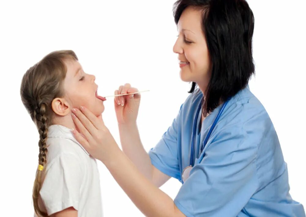 Доктор осматривает горло. Осмотр горла у ребенка. Показать горло врачу.