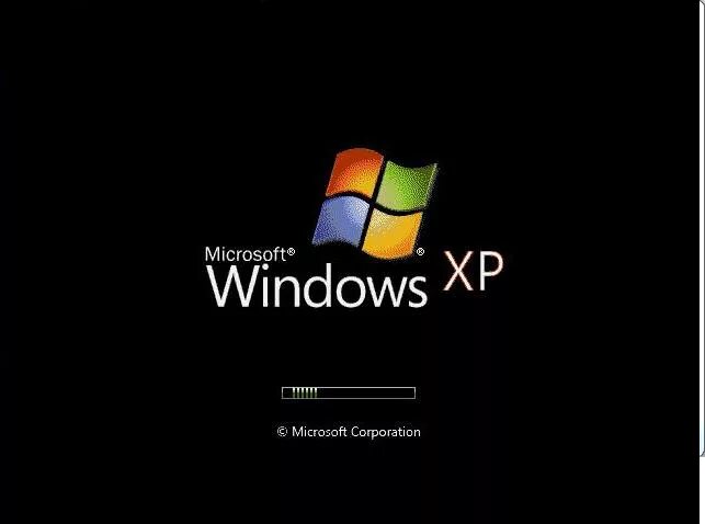 Load win. Экран загрузки виндовс XP. Экран загрузки виндовс. Windows XP загрузочный экран. Загрузка виндовс XP.