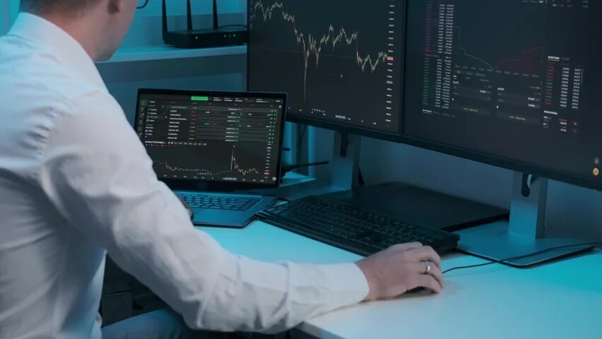 Оценка бизнеса. Трейдинг. Trader office. Инвесторы для малого бизнеса. Инвестирование на фондовом рынке.