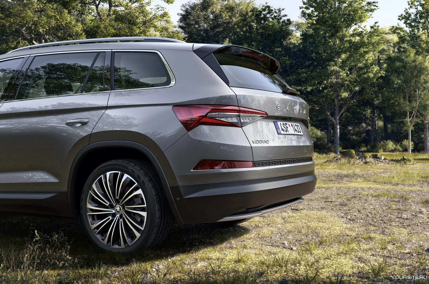 Лет кодиак. Skoda kodiaq 2025. шкода кодиак 2025. skoda kodiak 2025. шкода кадьяк 2025.