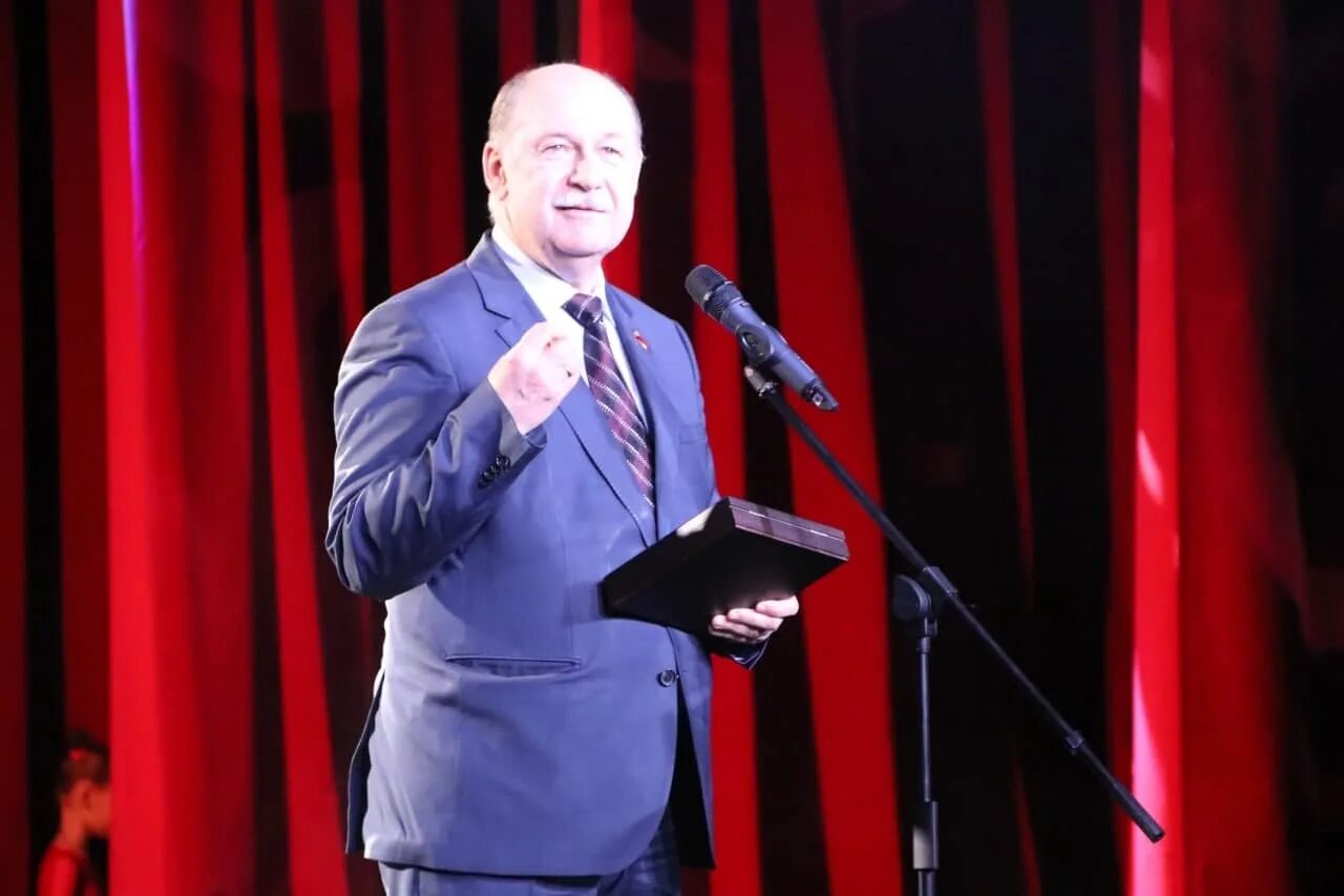 Сергей жеребцов чита. Иванов андрей владимирович военная приемка. Гарнизонный дом офицеров пенза. Военная приемка командир равиль киреев. Юрий офицеров председатель вэп.