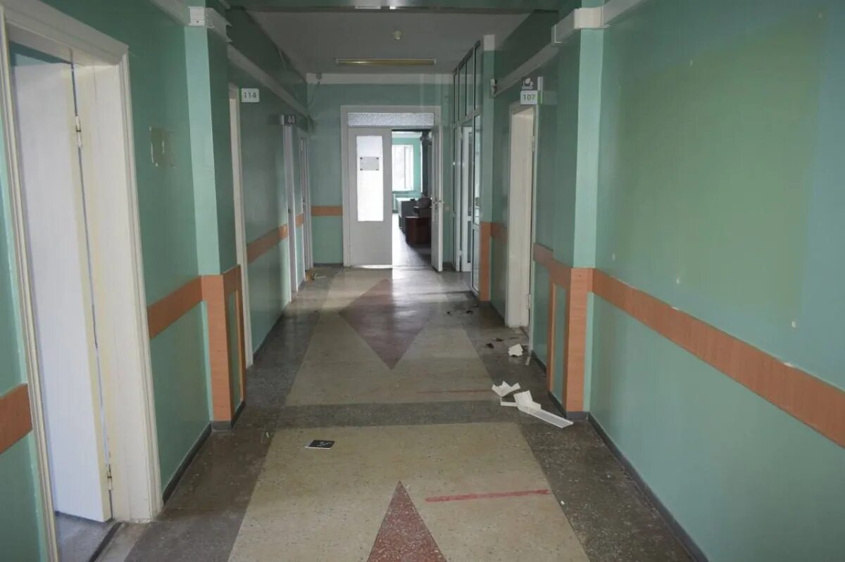 Школа рихтера после ремонта внутри. Капитальный ремонт црб. Хирургический корпус зеленодольск. Курьинская црб. Црб после ремонта.