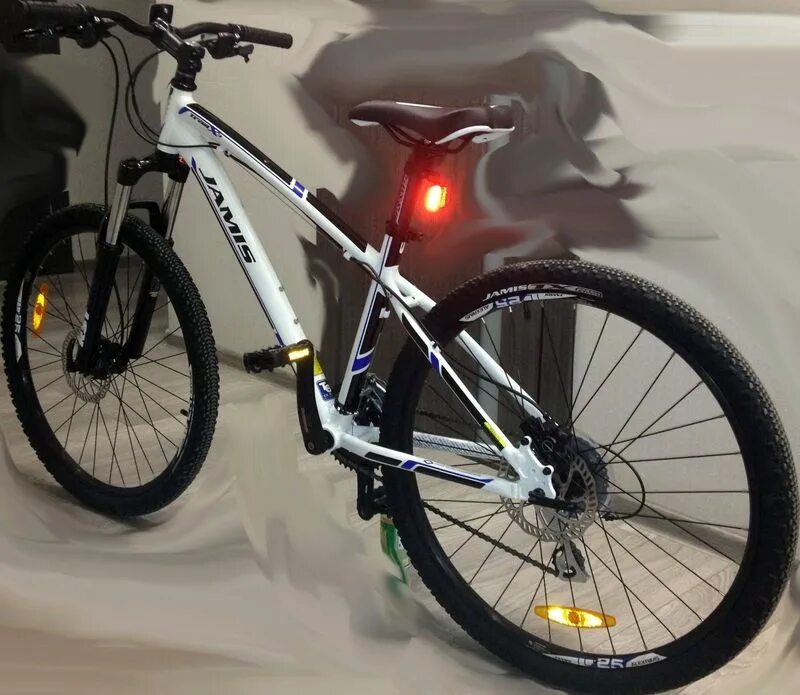Atom trail x10. Jamis trail x3 2015. jamis trail x3 2014. jamis trail x3. велосипед jamis trail x.