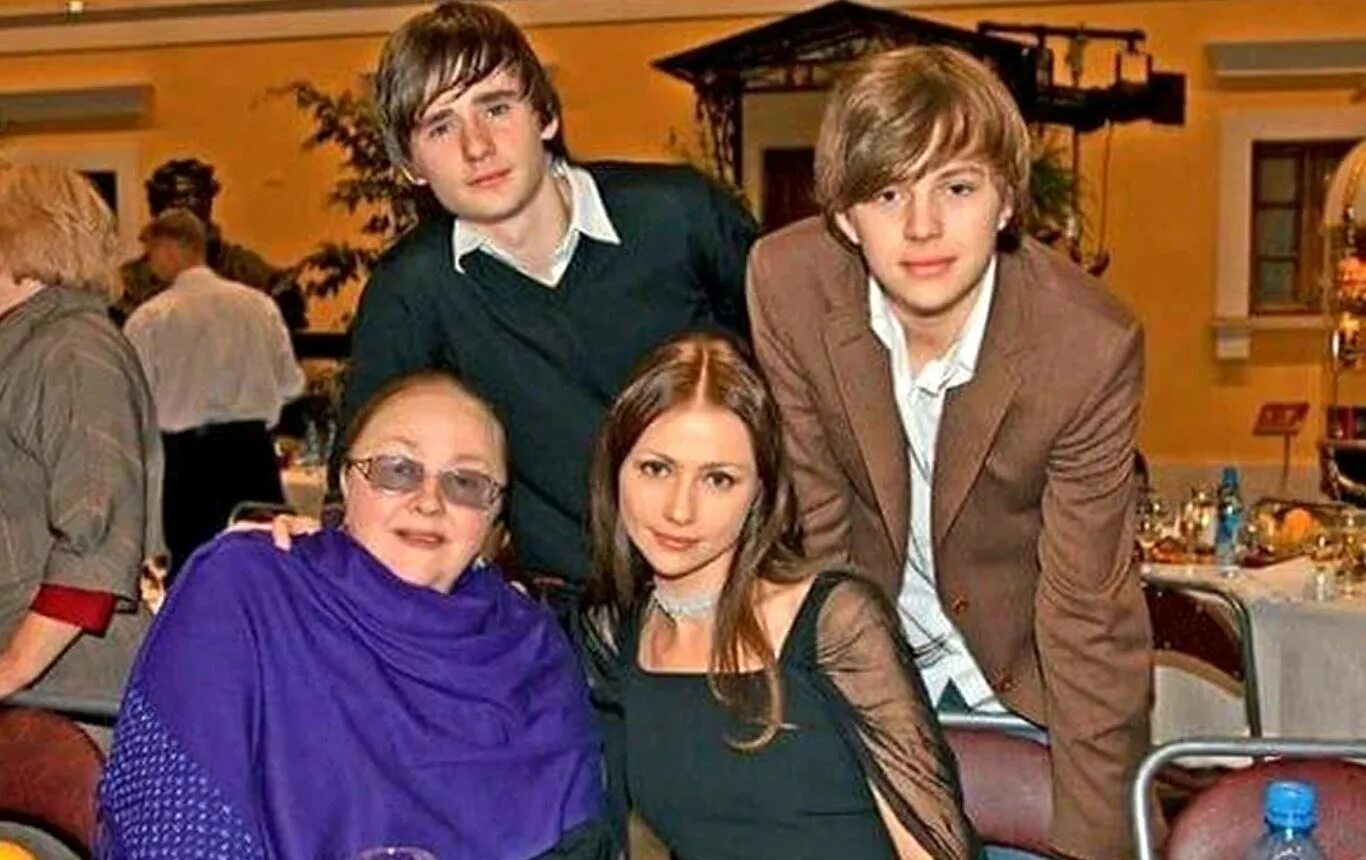 мужья градовой екатерины дети. дети екатерины градовой. екатерина градова. алексей суховерков и мария миронова. алексей суховерков приемный сын.