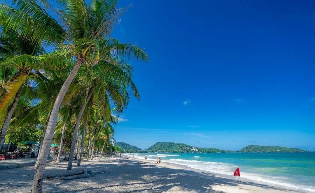 туры на пхукет из сочи. девушка в шляпе рисунок. туры на пхукет из сочи. тур в таиланд. пхукет сезон.