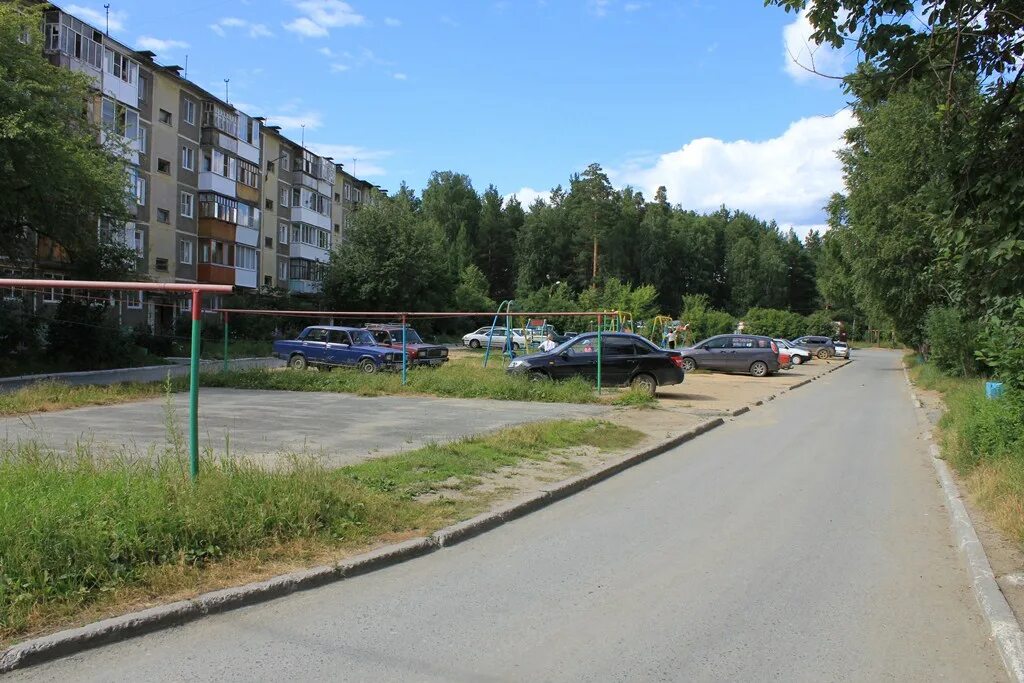 Москва, ул. Сахалин город детские площадки. Молодежный, д. Сланцы, просп. Мо, орехово-зуевский р-н, д.