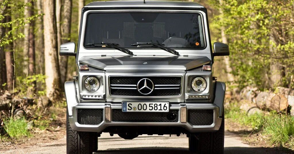 Ютуб гелики. Mercedes Benz g63 2013. Mercedes Benz g65 AMG. Гелик g63 а4. Mercedes g63 AMG спереди.