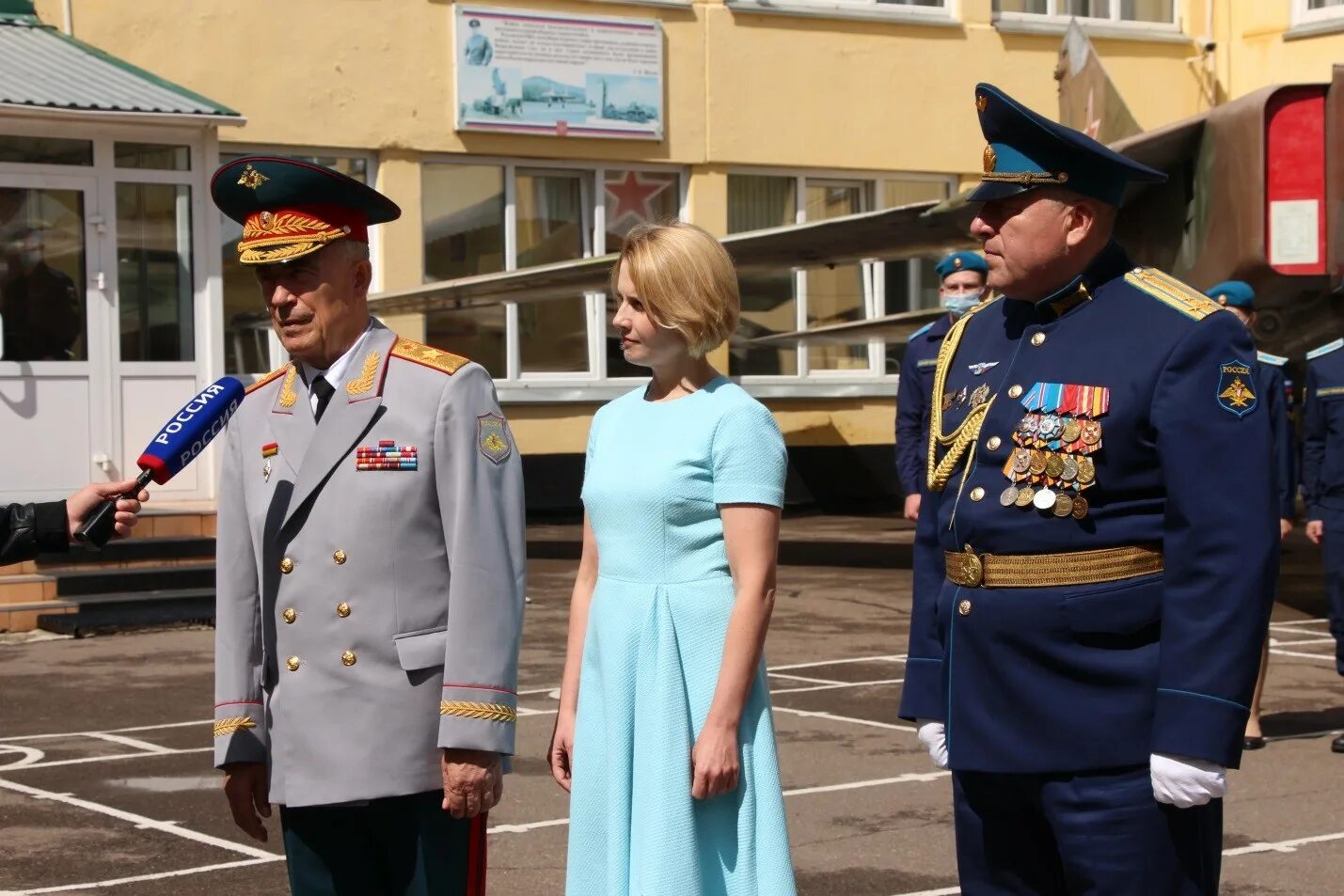 Дочь генерала жена генерала. Дочь генерала жена генерала