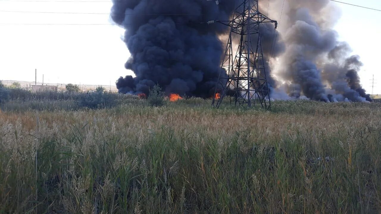 31 августа 2010. ТЭЦ горит. Огромный пожар. Пожар фото.