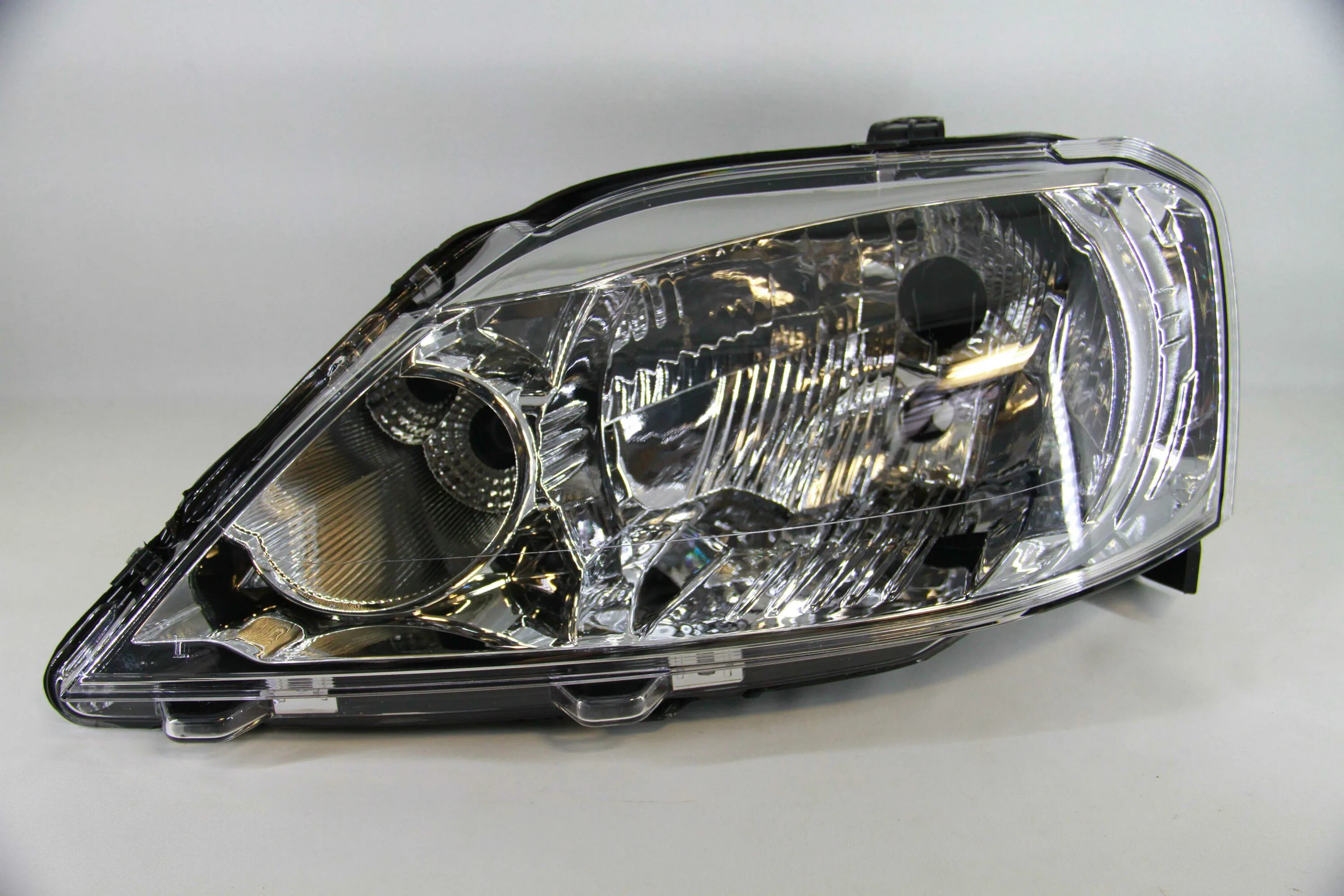 фара рено логан 2014. фара передняя правая рено логан фаза 2 артикул. фара renault logan 2013 valeo. передние фары рено логан 1. оригинальные фары рено логан.