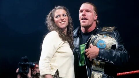 Raw 2004