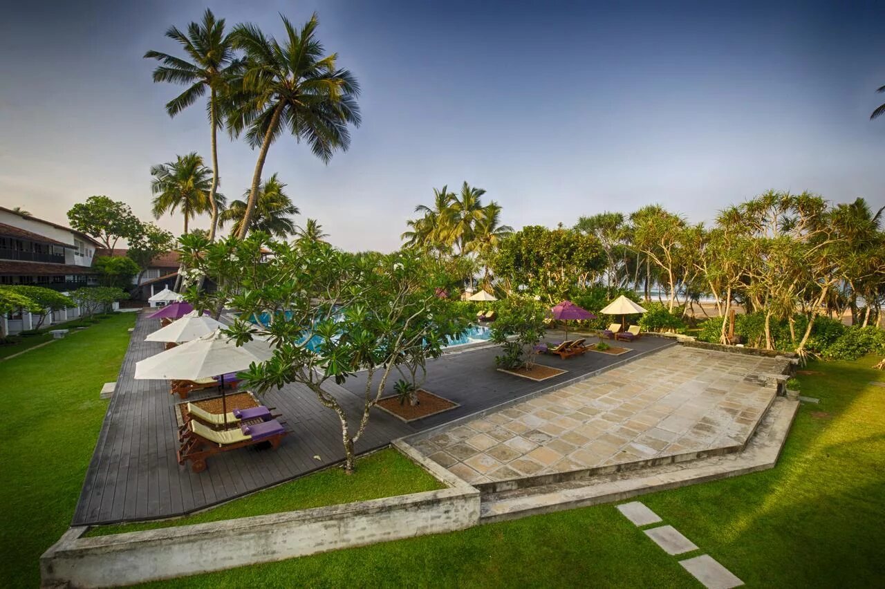 Vivanta by taj bentota). Avani bentota resort. Avani bentota resort 4. Бентота шри ланка. Avani bentota resort.