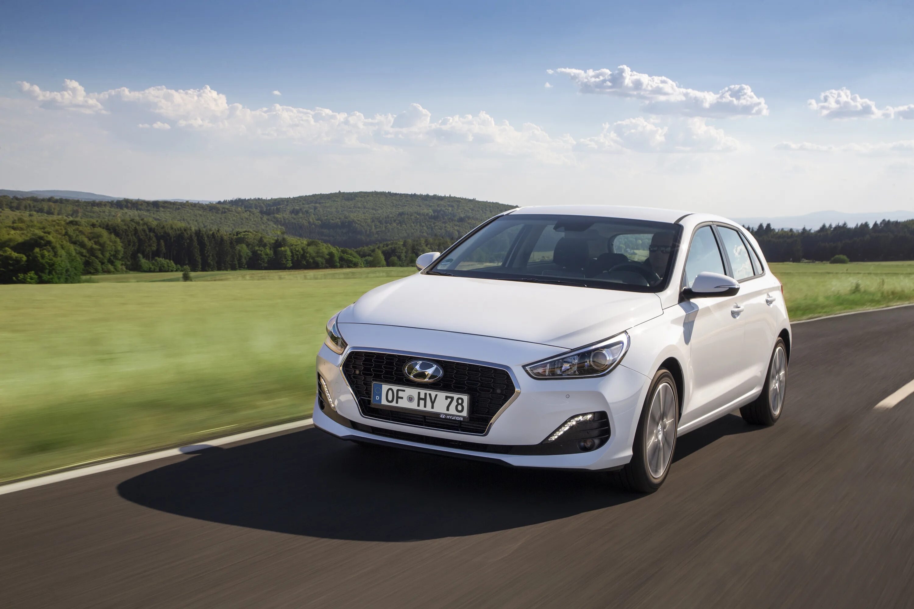 Hyundai i30 2020. Hyundai i30 2019. Хендай ай30 2020. Хендай i30 2019.