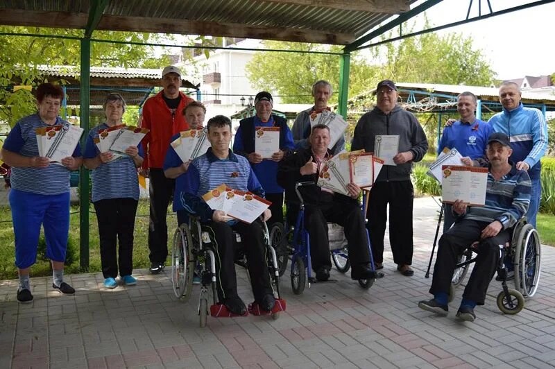 Дом интерната усть лабинский интернат. Платформа подъемная инвалифт. Новокузнецкий дом-интернат для престарелых и инвалидов. Дом инвалидов краснодарский край как попасть. Дом инвалидов краснодарский край как попасть.