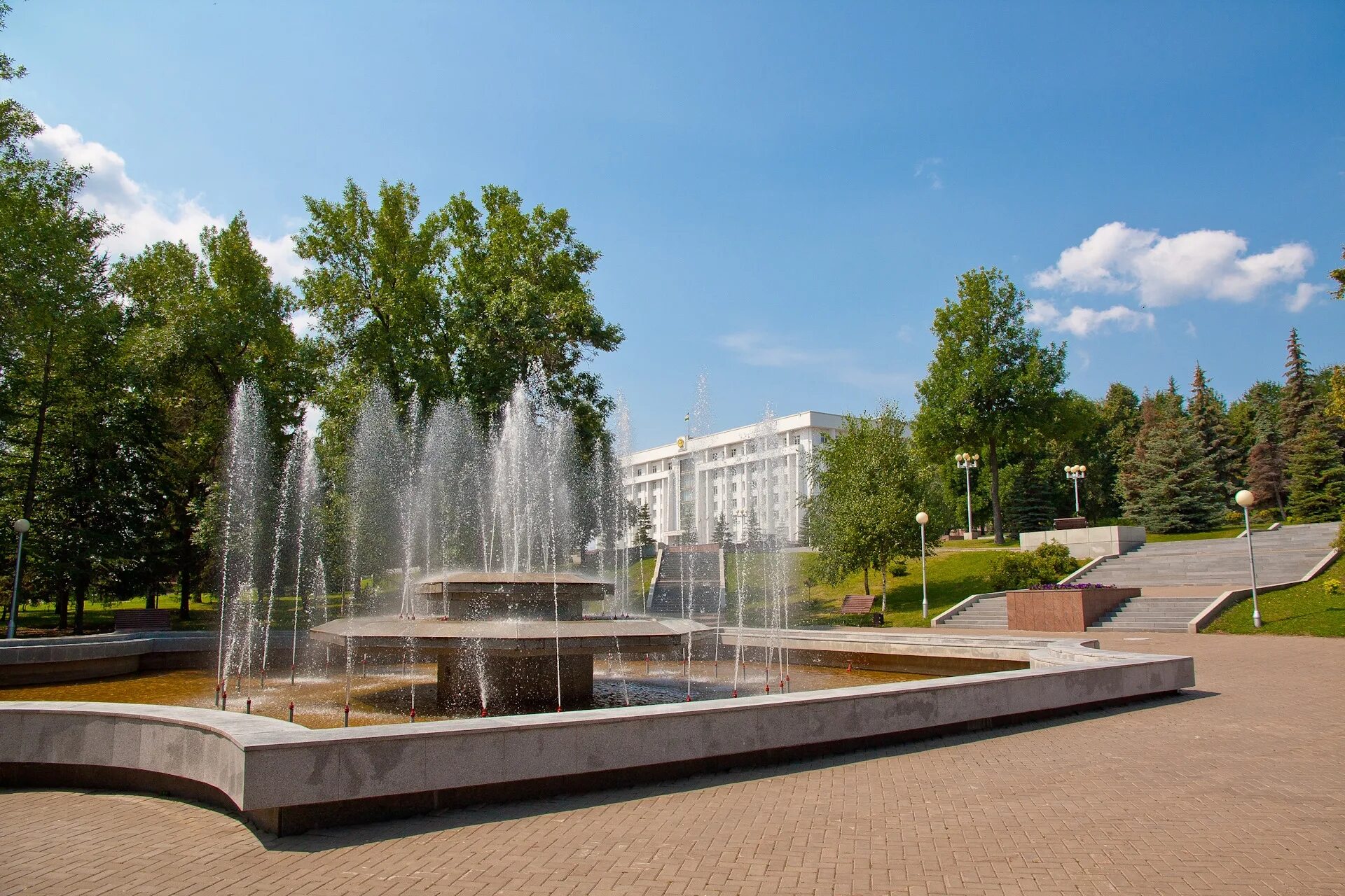 Парк ленина уфа. Парк имени Ленина Уфа. Парк им Матросова Уфа. Парк Ленина Матросова Уфа.