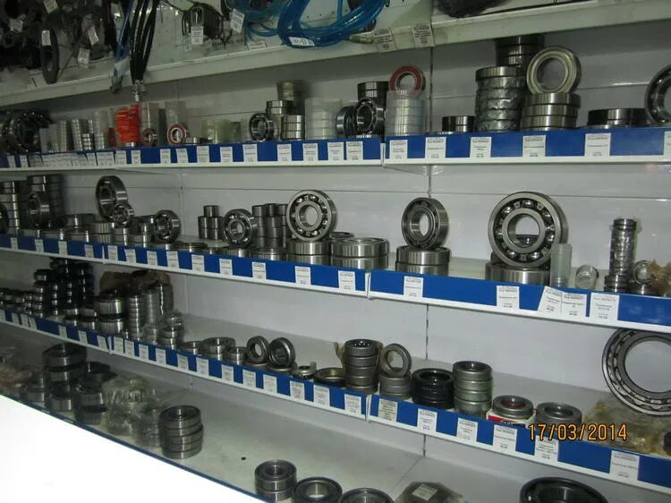 адреса магазинов тракторных запчастей. лавочкина. трактор запчасти магазин. склад тракторных запчастей. адреса магазинов тракторных запчастей.