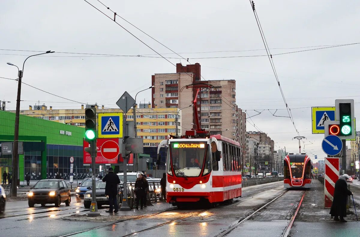 Трамваи Санкт-Петербурга лм-99авн. Трамвай СПБ лм 99 к. Трамвай лм 99 АВН. Трамвай лм 99авн 1343.