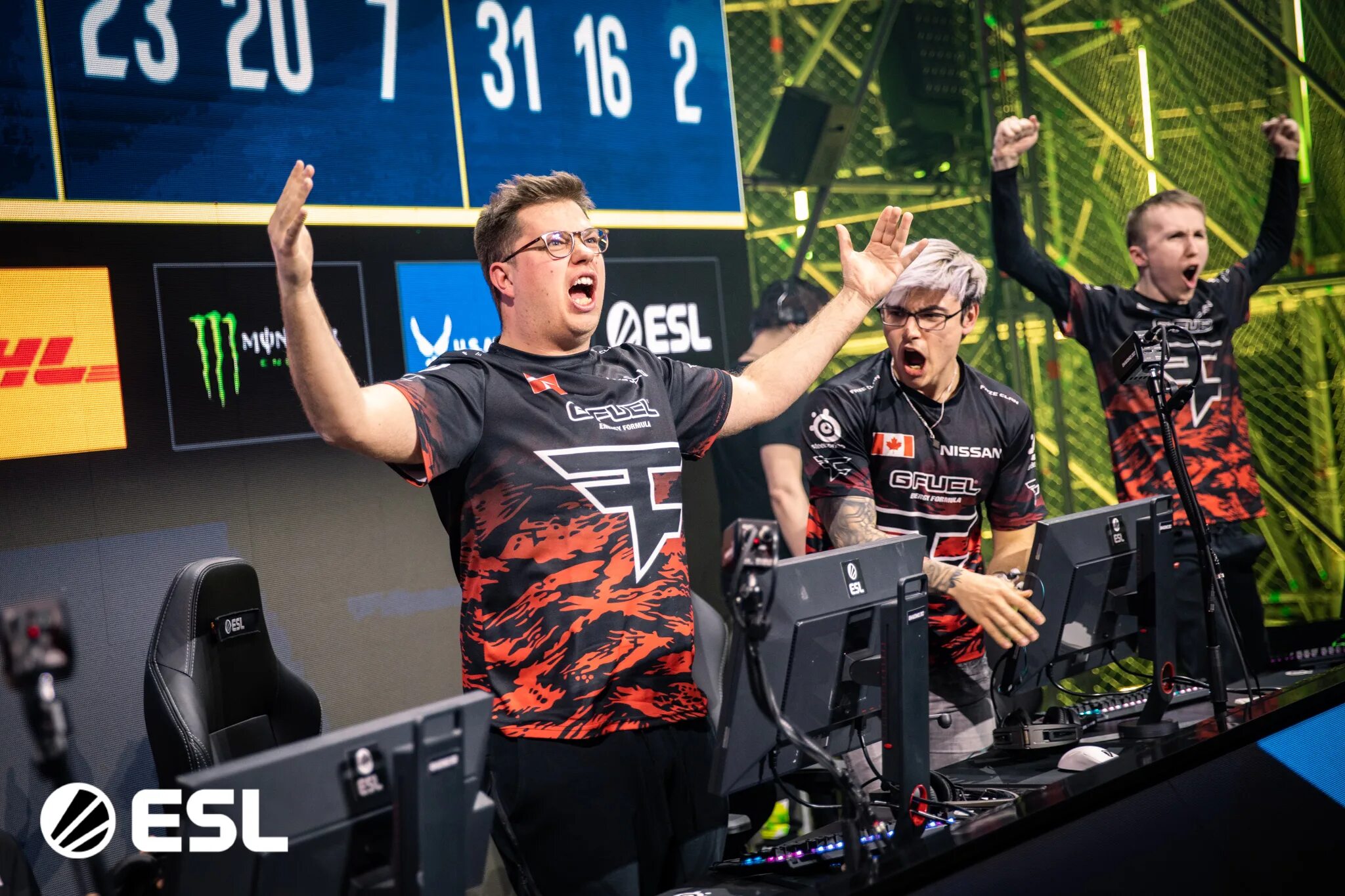 Faze flyquest. Faze состав 2025. рейн фейз клан. faze clan major 2025. фейз 2025.