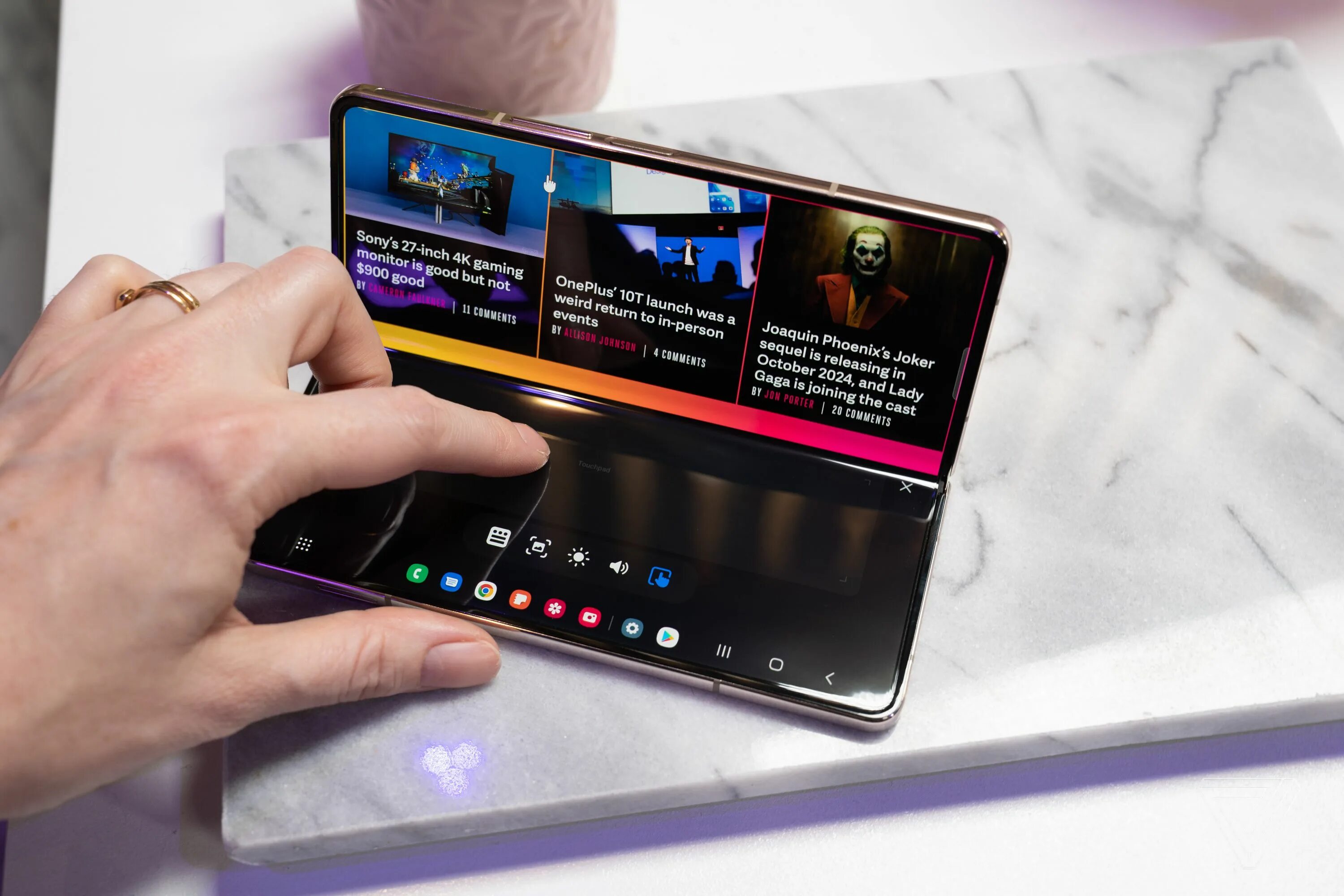 Samsung Galaxy Fold 1. Samsung складной смартфон 2022. Самсунг галакси z Fold 4. Раскладной самсунг z Fold