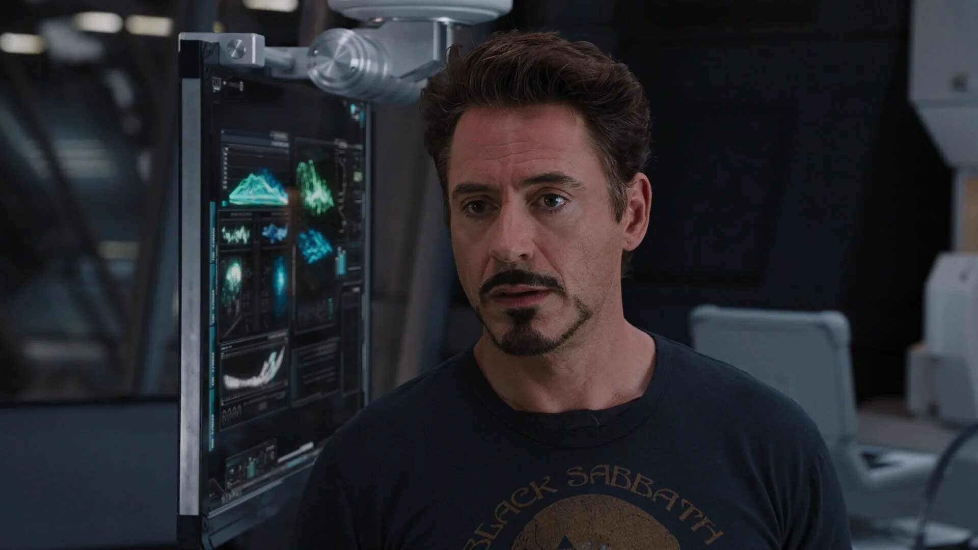 тони старк железный человек. тони старк лучшее. тони старк. тони старк изобретает. тони старк роберт дауни мл.