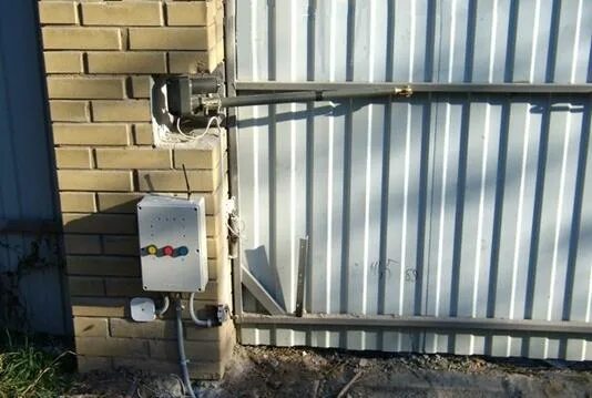 Самодельный привод ворот. Линейный привод 5000 про. самодельный актуатор для распашных ворот. автоматика для открывания ворот распашных.