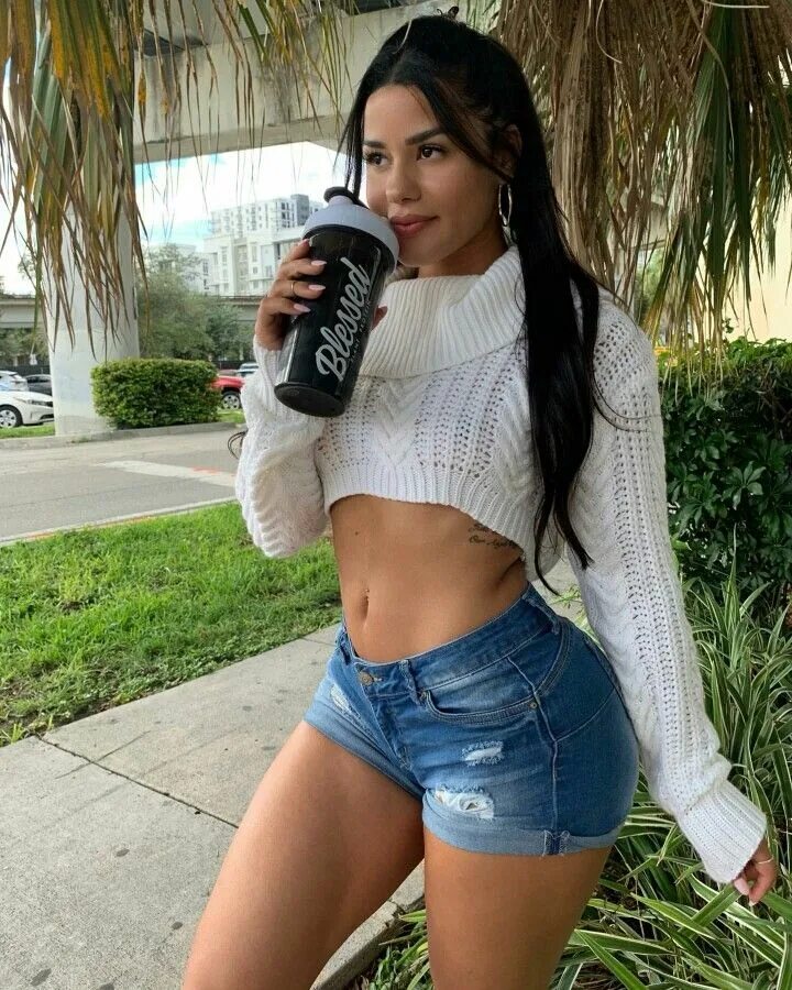 Katya elise селфи. Katya elise henry 2020. Elise henry. Катя elise henry. Elise henry.