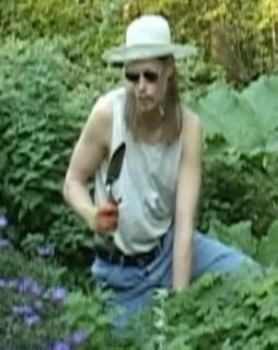 Gardener of Eden (2007)