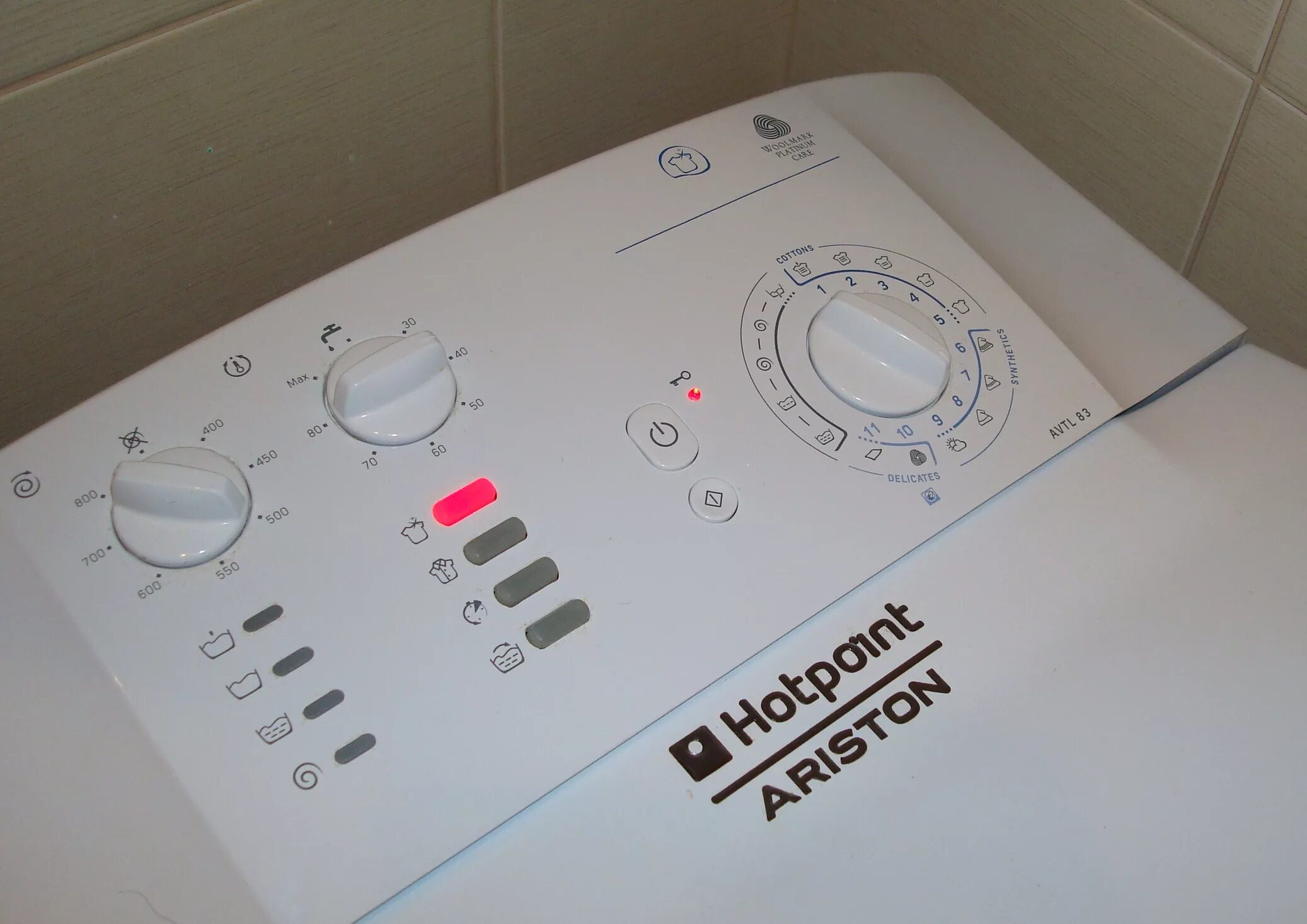 Аристон AVTL 83. Панель управления Ariston AVTL 104. Стиральная машина Hotpoint-Ariston AVTL 83. Панель управления AVTL 83 Ariston. Hotpoint ariston как пользоваться