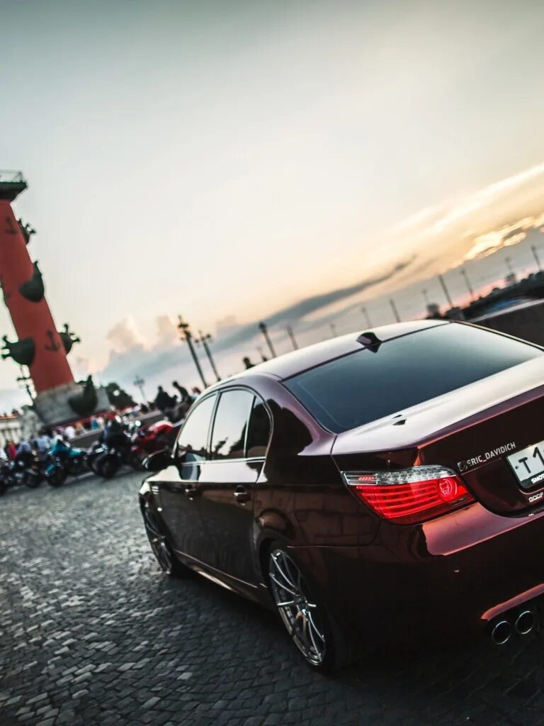 М5 тень. BMW m5 тень. BMW m5 e60 тень. БМВ е60 на айфон. BMW e60 Давидыча.