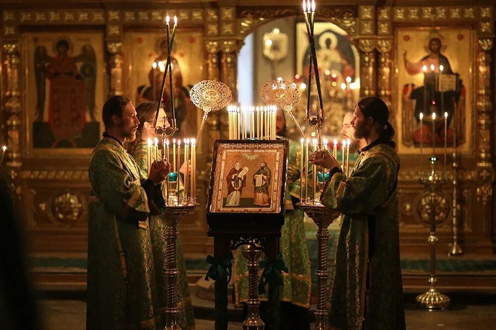 Литургия в Валаамском монастыре. Храм преподобных Сергия и Германа Валаамских. Сергия и Германа, Валаамских чудотворцев. Нижний храм Валаамского монастыря.