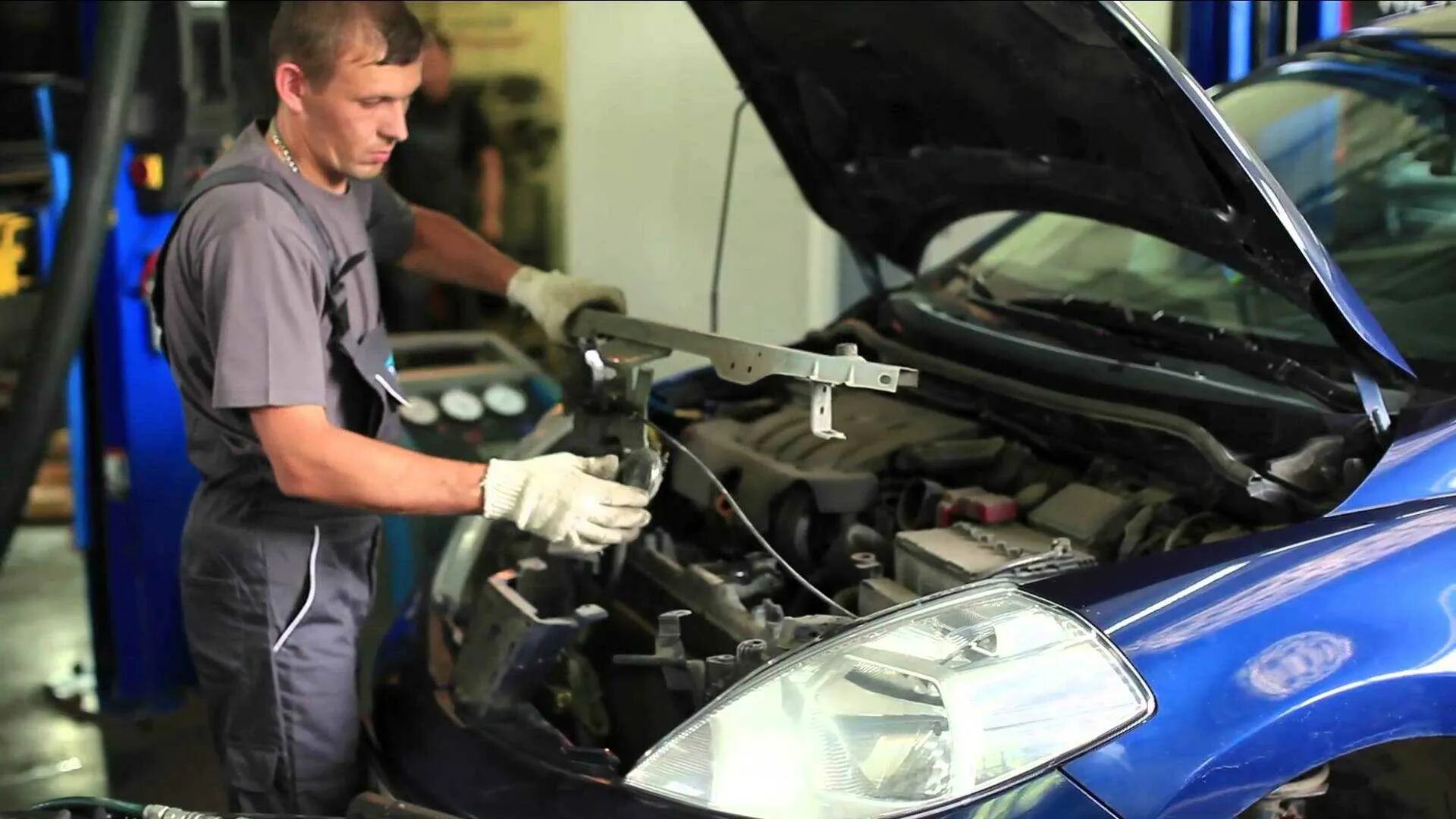 Приспособление для ремонта системы охлаждения двигателя. Прибор проверки герметичности системы охлаждения toptul jga11802. Опрессовка системы охлаждения toyota hilux. Ремонт системы охлаждения автомобиля. Ремонт системы охлаждения.