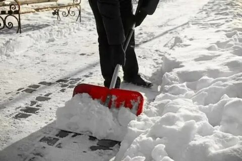 Почему стоит снег
