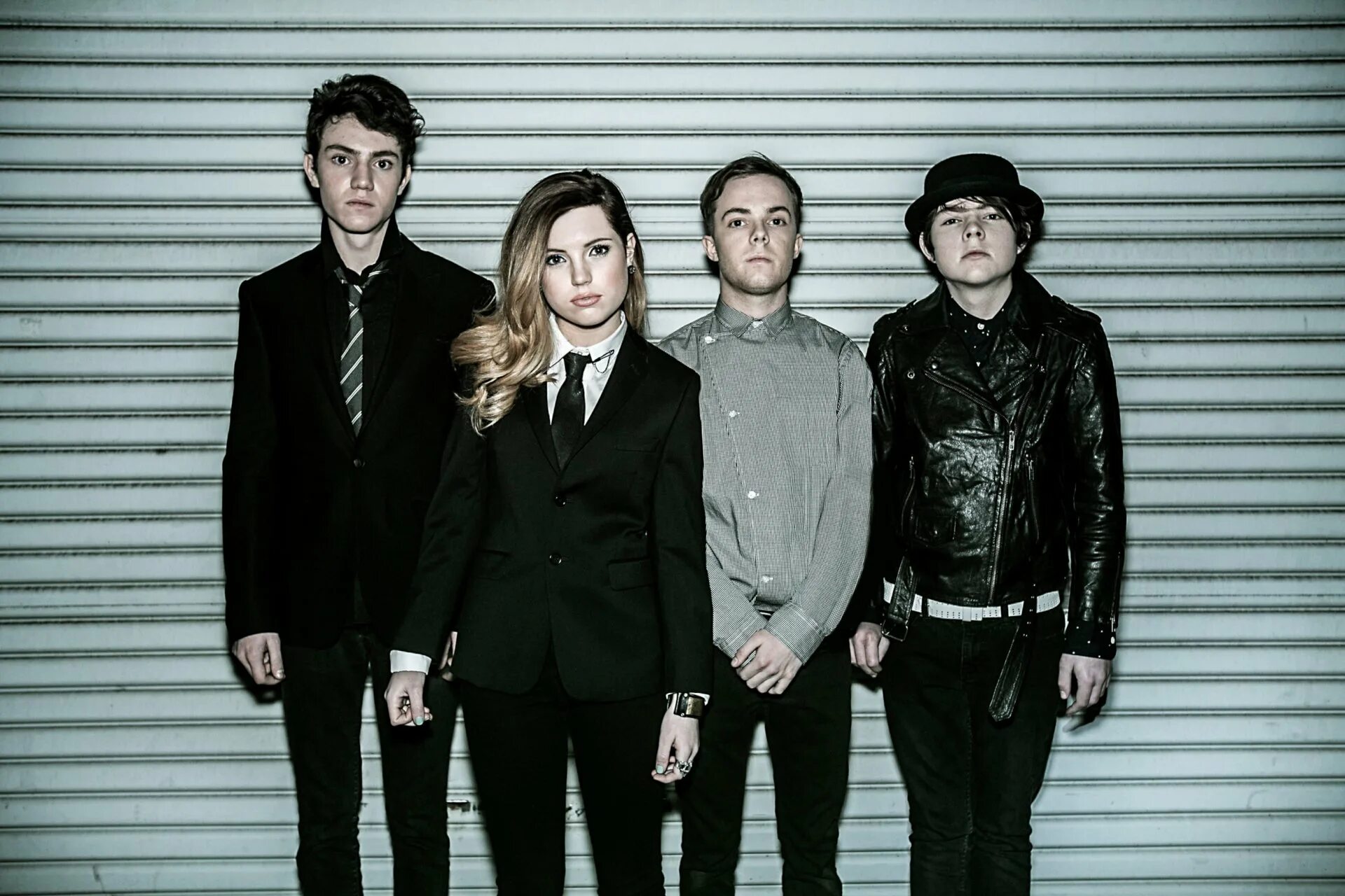 Because it s cool. Группа Echosmith. Сидни Сьерота. Cool Kids Echosmith год. New Medicine группа.