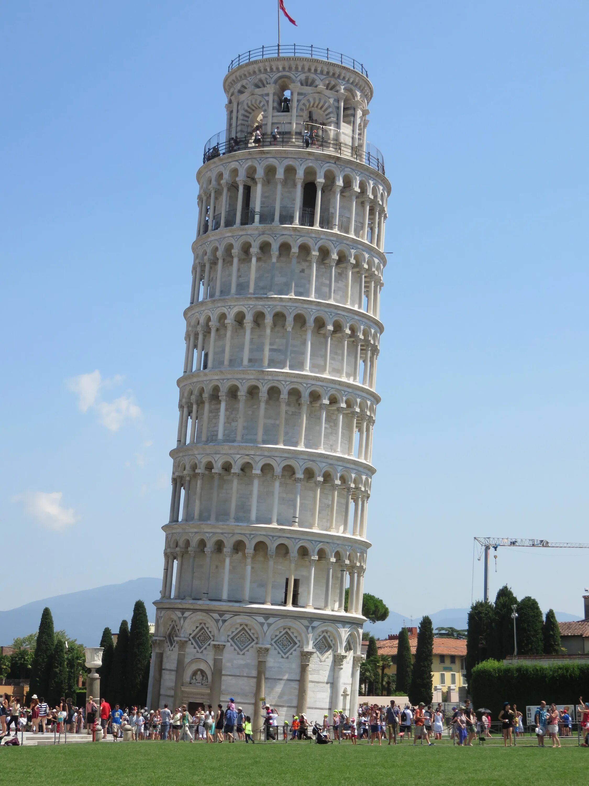 Какая красивая башня. Падающая Пизанская башня. 10. Пизанская башня (Пиза, Италия). Пезан Кая башня. Падающая башня в Пизе.