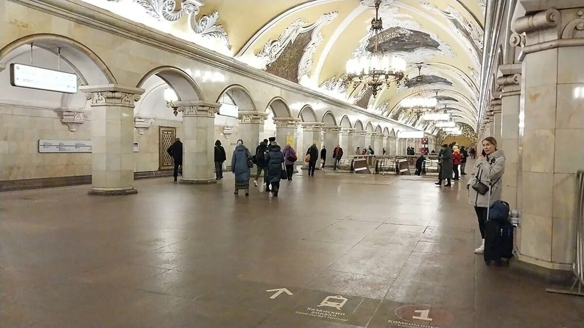 Кольцевую закрывают. Метрополитен. Московское метро. Поезда на кольцевой линии метро. Кольцевая линия (Москва).
