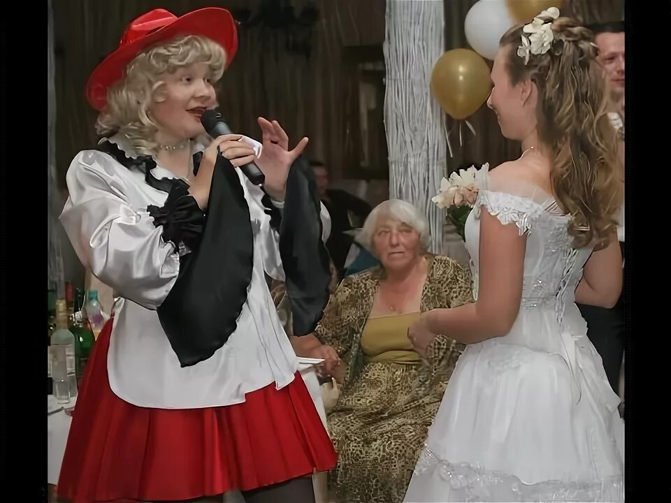 Ну как там моя мадам. Мадам брошкина певица. Моя мадам. Песня моя мадам как тамада. Пугачева мадам брошкина.