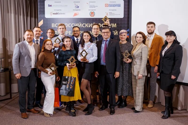 Меценат барышев леонид елабуга. Купко евгений александрович волгоград. Мелишников сергей васильевич волгоград бизнесмен. Волгоградские бизнесмены. Бырышев чувашия бизнесмен.