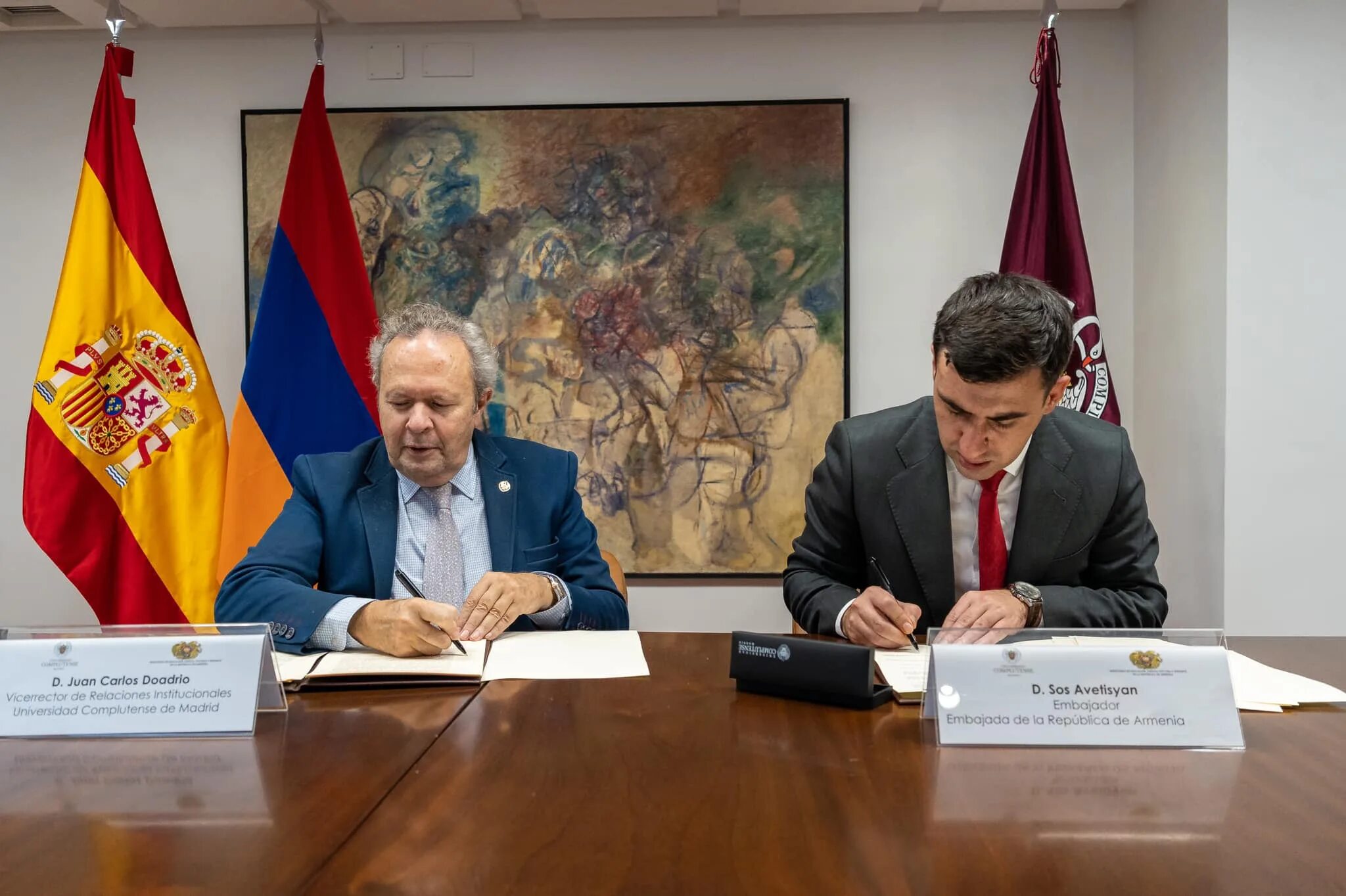 Спорт румынии ойна. Сборная армении по футболу новости. Министр иностранных дел испании. Армения испания 11 октября 2003. Турция и азербайджан.