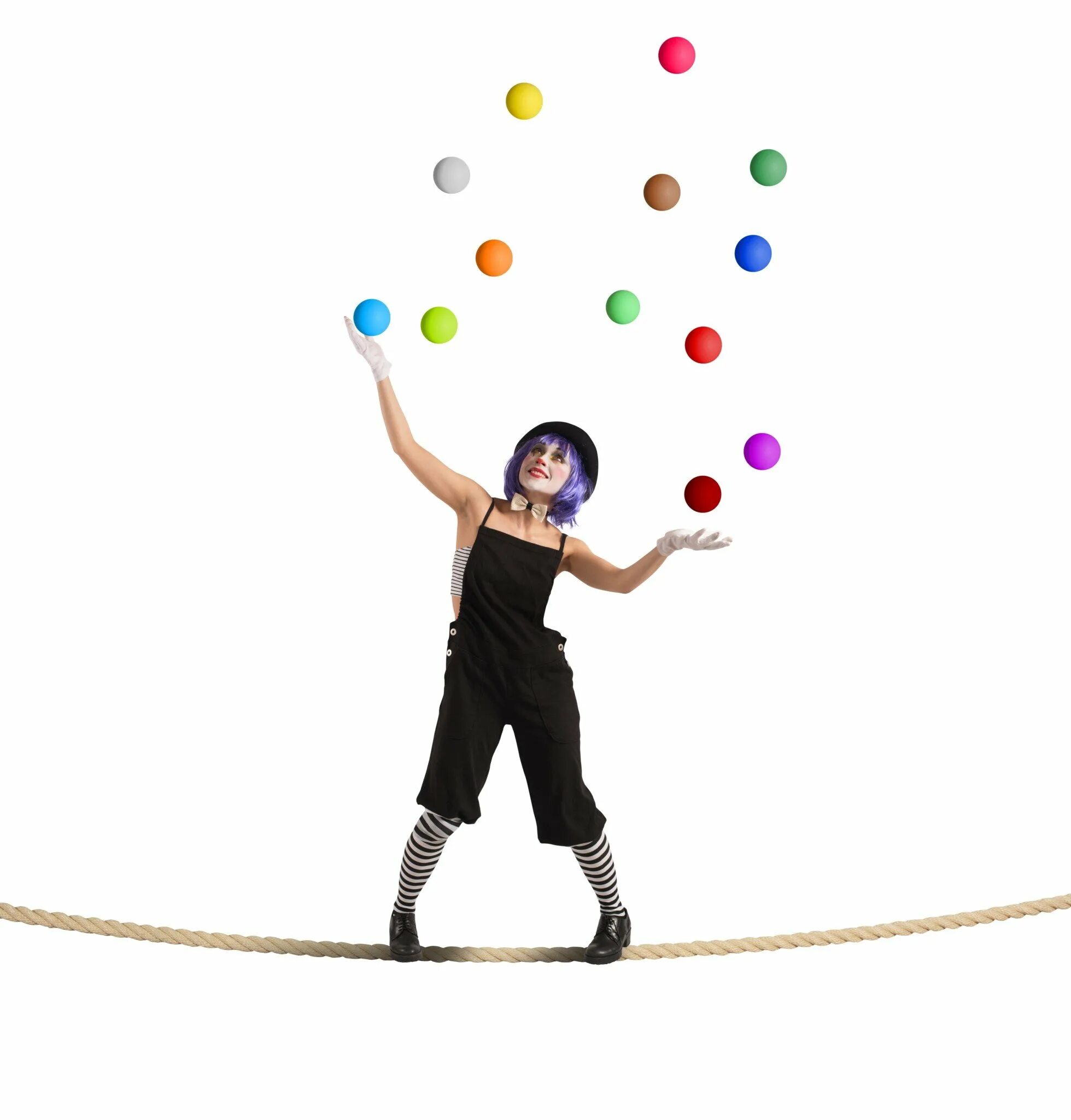 Жонглирование шарами. Жонглер. Жонглер девушка. Жонглер в цирке. Жонглирует шарами.