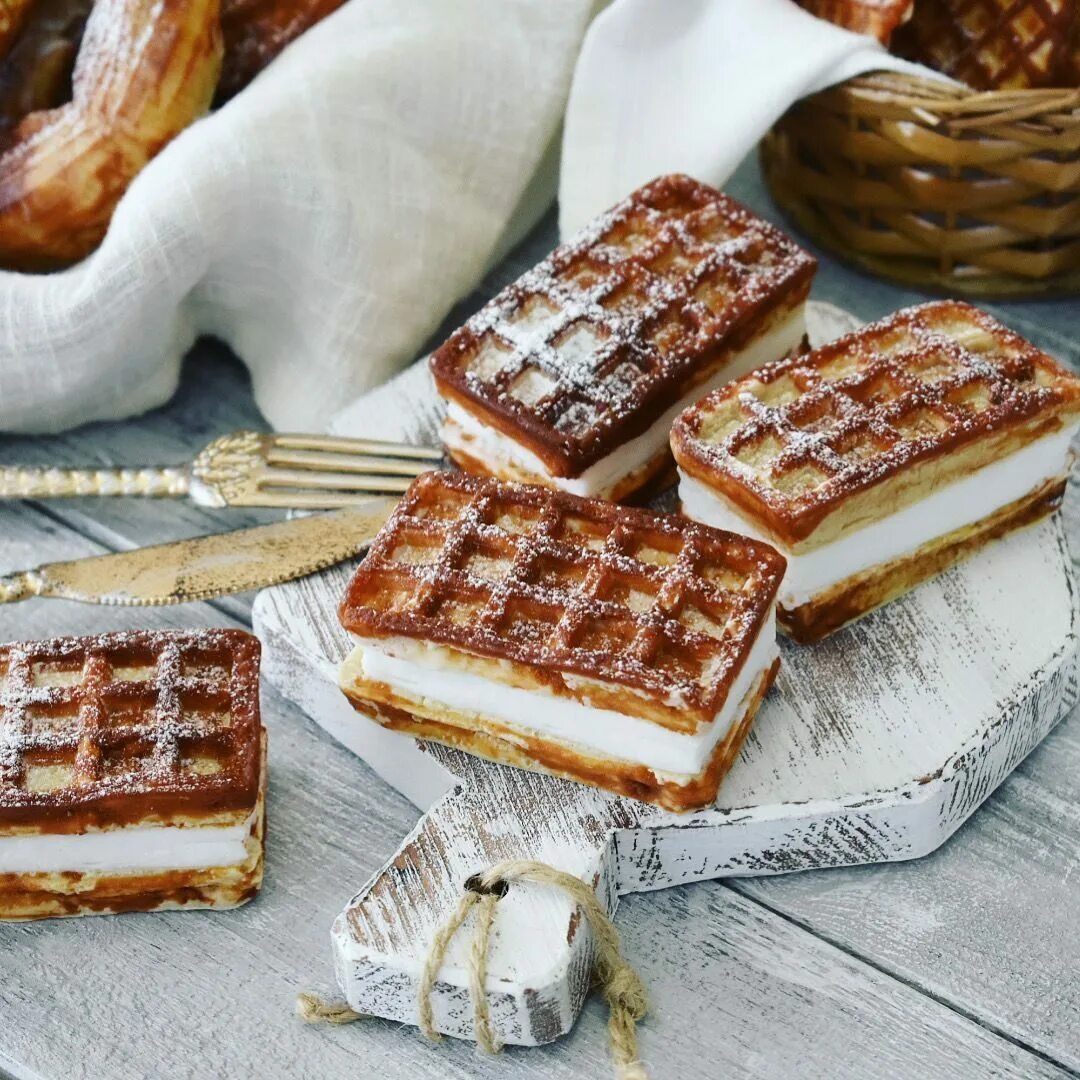 Amicelli вафельные трубочки. венские вафли дарлетто. начинка для вафель в вафельнице. начинка для вафель в вафельнице. вафельные трубочки с кремо.